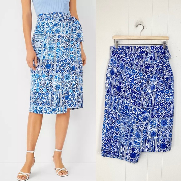 Ann Taylor Tile Wrap Pencil Skirt Size 4 Blue White Tropical Nautical Tie Waist - Picture 1 of 13